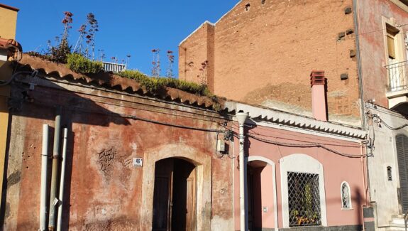 Terreno edificabile in vendita in via Paratore - Catania